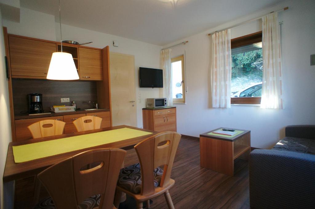 Weihergut Cermes Extérieur photo